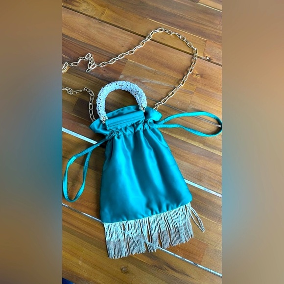 Uterque emerald satin bag with beads and plastic flower handles - Picture 3 of 11